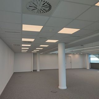 Oficina en alquiler en Port en Badalona