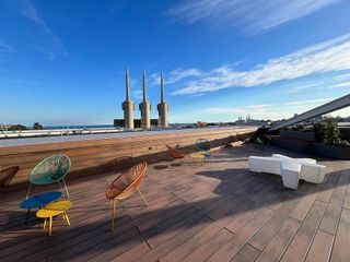 Oficina en alquiler en Port en Badalona