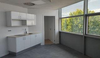 Oficina en alquiler en Port en Badalona