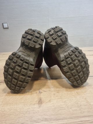 Botas nieve infantiles y regalo