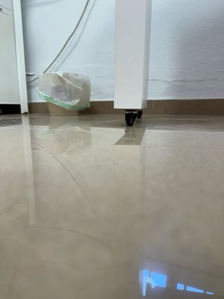 Tocador o tavolo per manicure