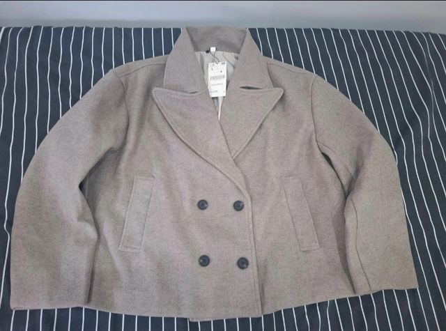 Abrigo corto recto gris, talla L