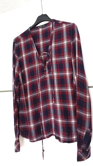 Blusa de cuadros  Stradivarius