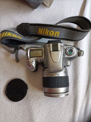 Cámara de fotos Nikon F55