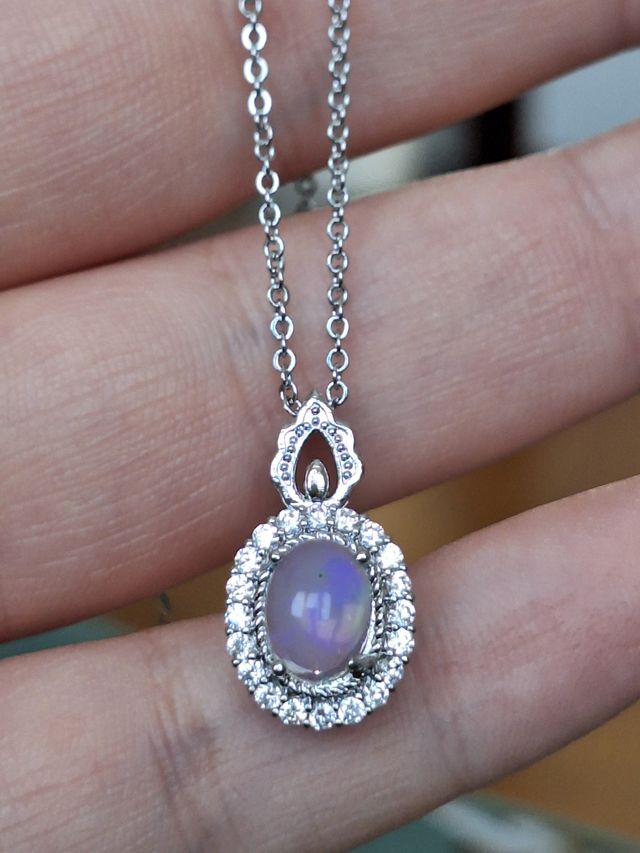 Pendente con Opale Etiope naturale