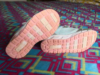 Scarpe da ginnastica n. 30