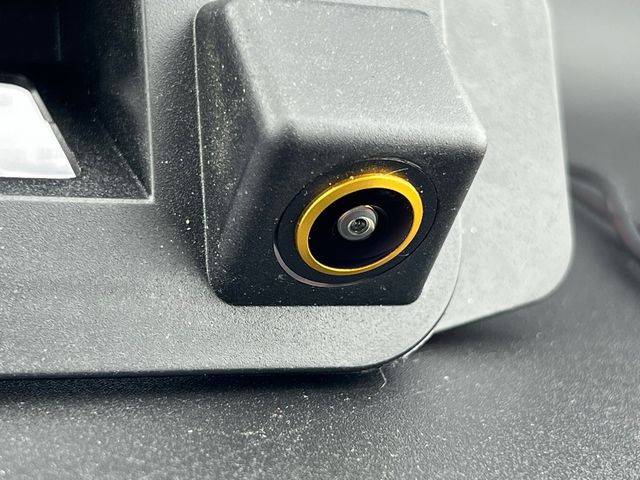 Câmera traseira Mercedes Benz Classe C W205