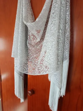 Echarpe o fular plateado