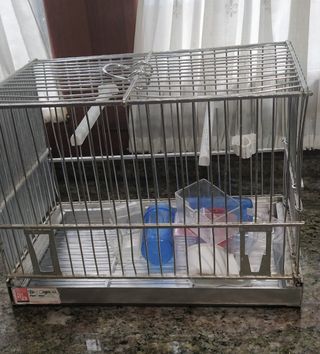 Jaula Ángel Blanco,de aluminio