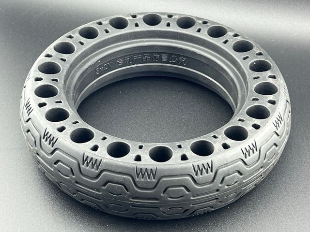 Pneu Scooter Sólido 8x2