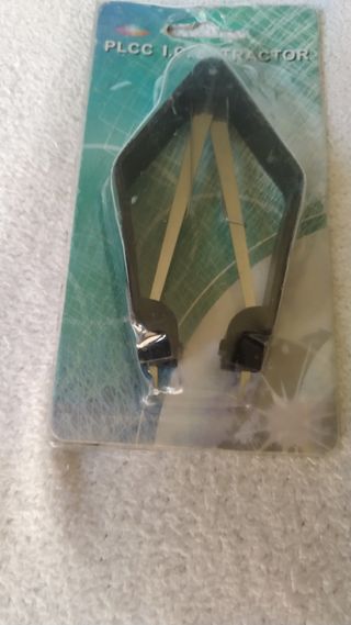 Extractor integrados PLCC