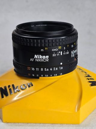 Nikon nikkor AF 50mm 1.8f objetivo