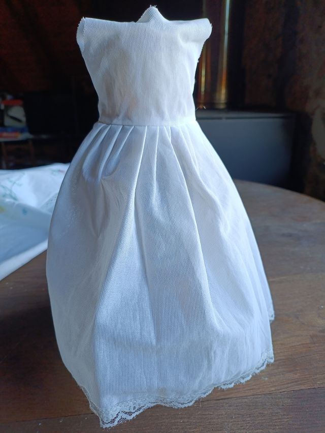 Vestido muñeca blanco con enagua