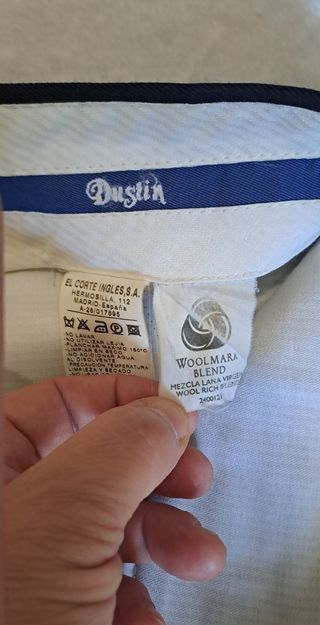 Pantalón de traje con pinzas