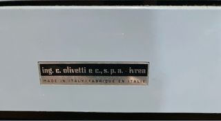 Macchina da scrivere Olivetti
