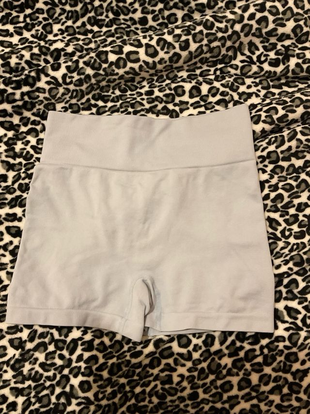 Shorts da palestra color carta da zucchero