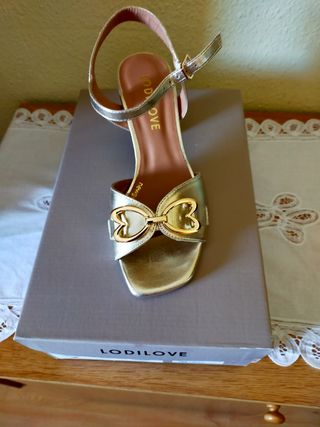Sandalias Doradas