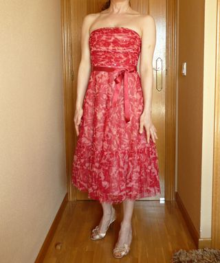 Vestido palabra de honor BCBG ceremonia rojo y ros