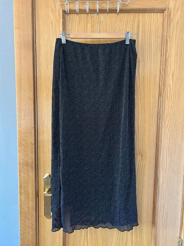 Falda midi con abertura