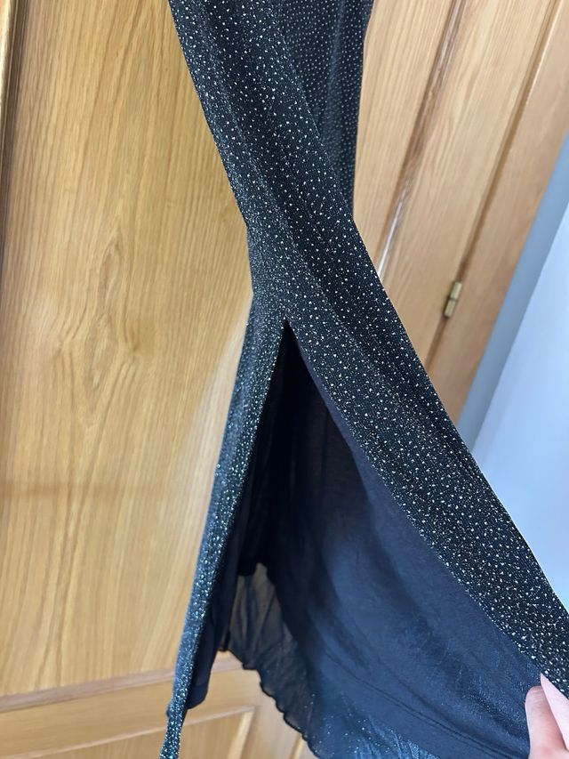 Falda midi con abertura