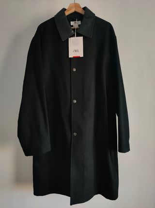 Trench con cuello de piel