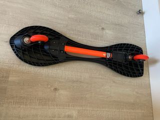 Monopatín wave board