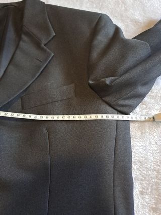 Traje Gris oscuro