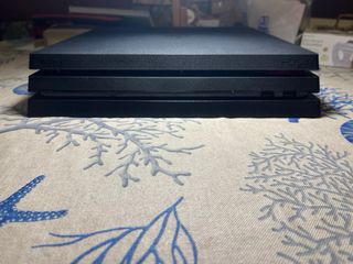 Play Station 4 Pro
