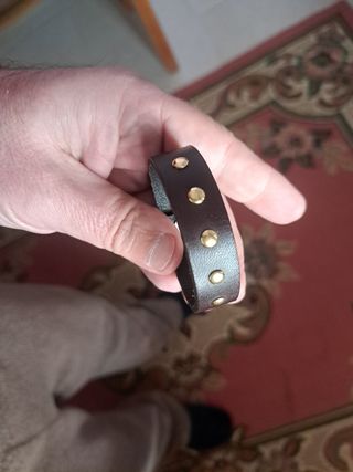 brazalete Tous cuero y oro de 18k