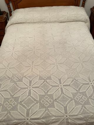 Colcha de cama hecha a mano
