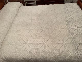 Colcha de cama hecha a mano