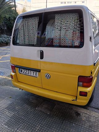 Volkswagen Transporter KOMBI 1,9 TD