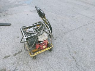 Martillo hidraulico con generador