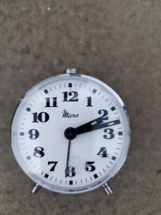 Reloj despertador antiguo 