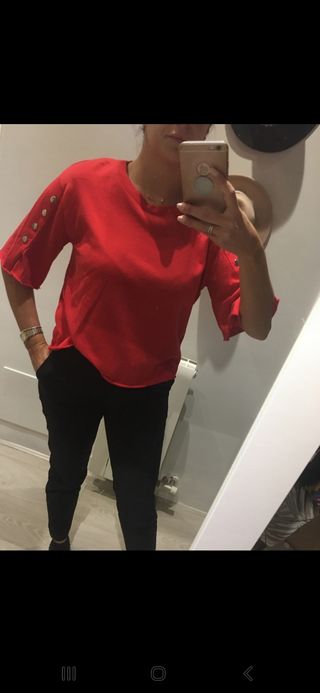 Camiseta roja zara