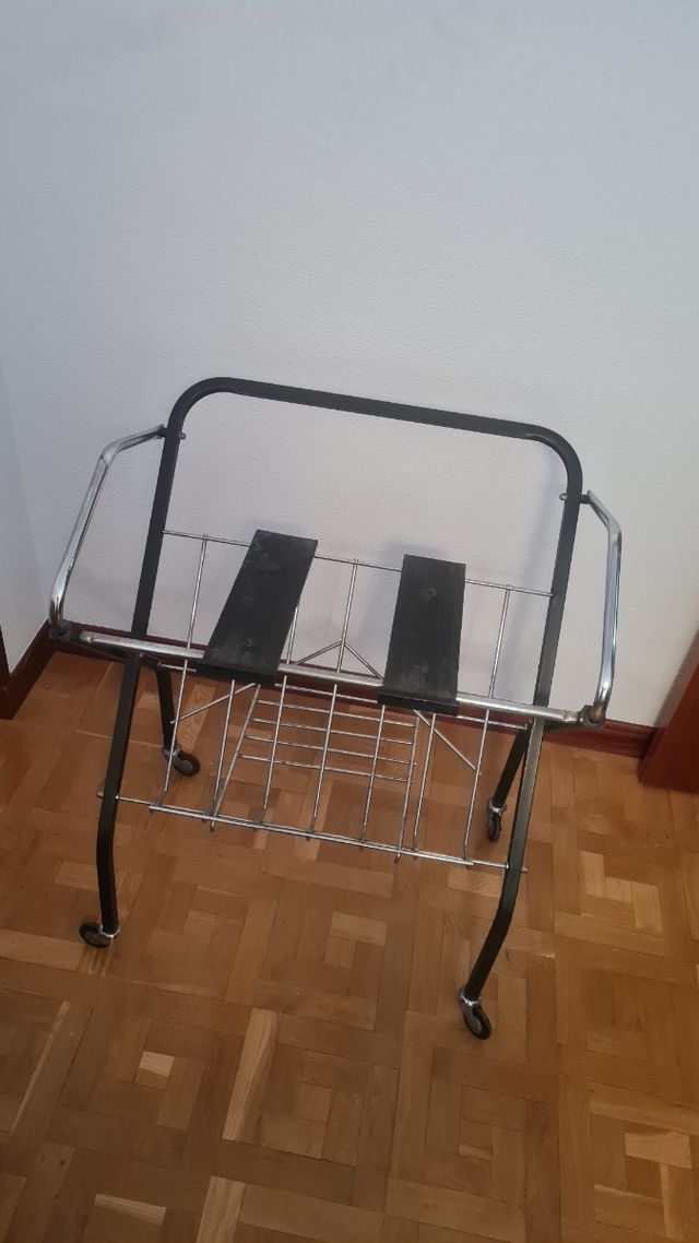 Mueble plegable clasico maquina coser television