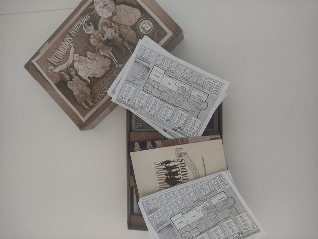 Incómodos invitados juego de mesa