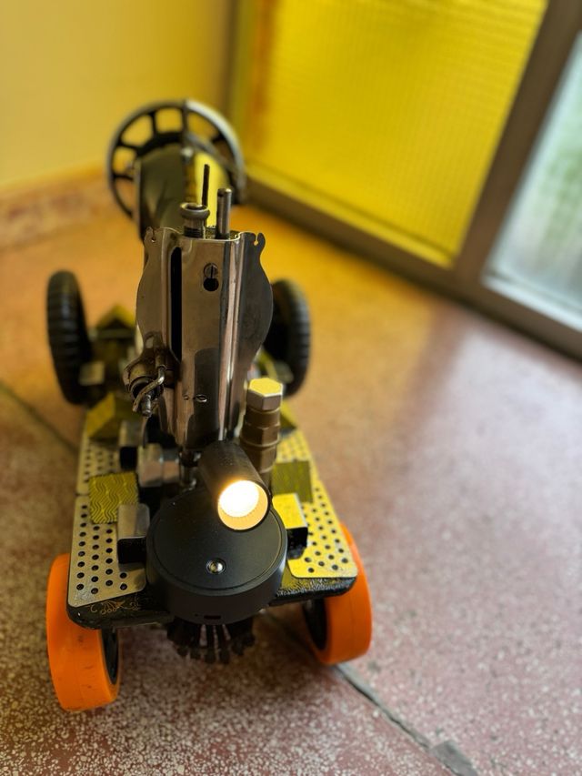 Maquina de coser vintage lampara