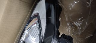 Foco bixenon Ford kuga 2018