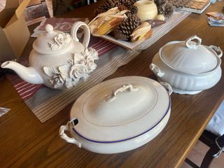 Sopera antigua decorativa