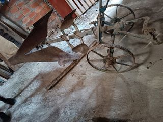 Arado antiguo