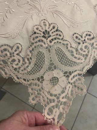 Copriletto vintage con pizzo Cantu’