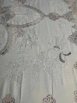 Copriletto vintage con pizzo Cantu’