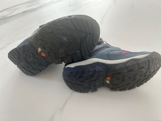 Botas de montaña de niña 28