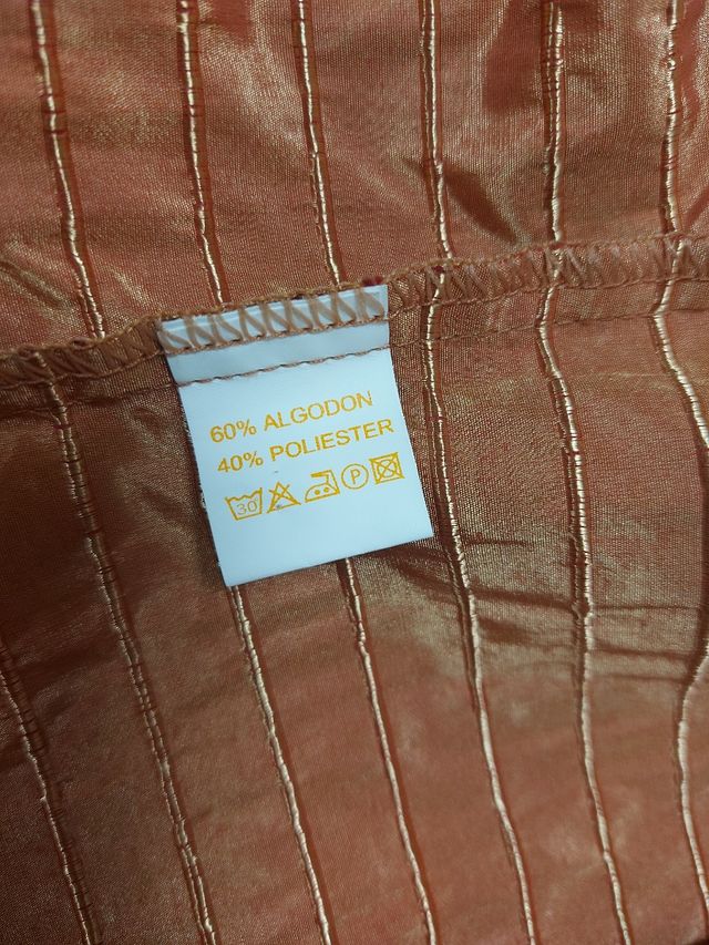 Top cruzado sin mangas