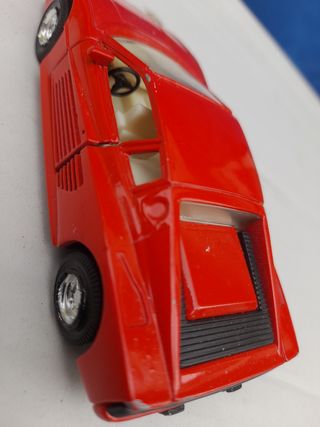 Ferrari modellino metallo