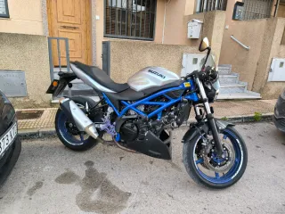 Suzuki SV 650 2020 venta o cambio por GSX600R