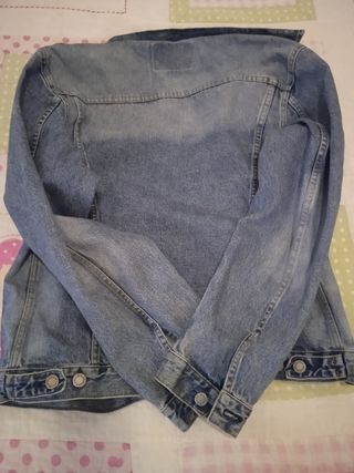 Cazadora vaquera Zara para hombre 