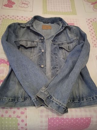 Cazadora vaquera Zara para hombre 