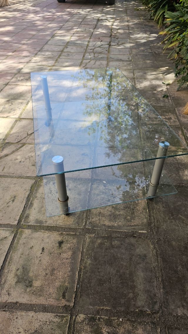 Tavolino da caffè o tavolino in vetro